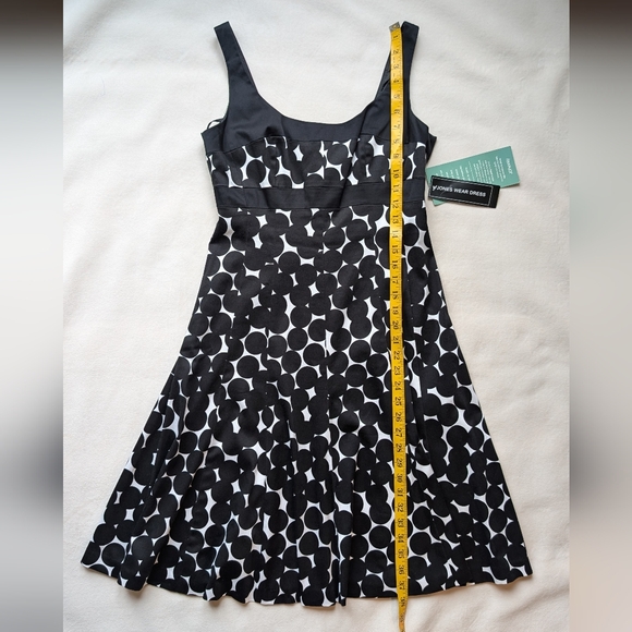 Jones Wear Dress Black White Polka Dot Cotton Blend Fit Flare Size 4 (S) NWT - Picture 7 of 14